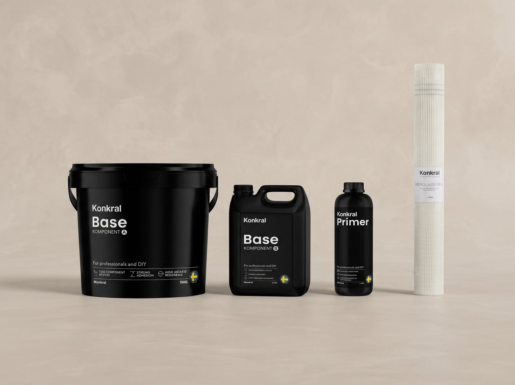 Konkral Base, komponent B, Primer och glasfibernät uppradade mot en ljus beige microcementyta